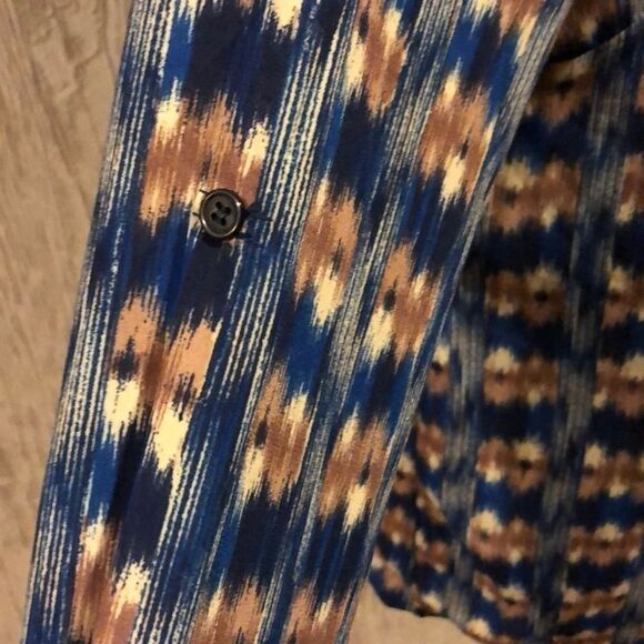 Skies Are Blue Half Button Down Patterned Blouse - Picture 4 of 8